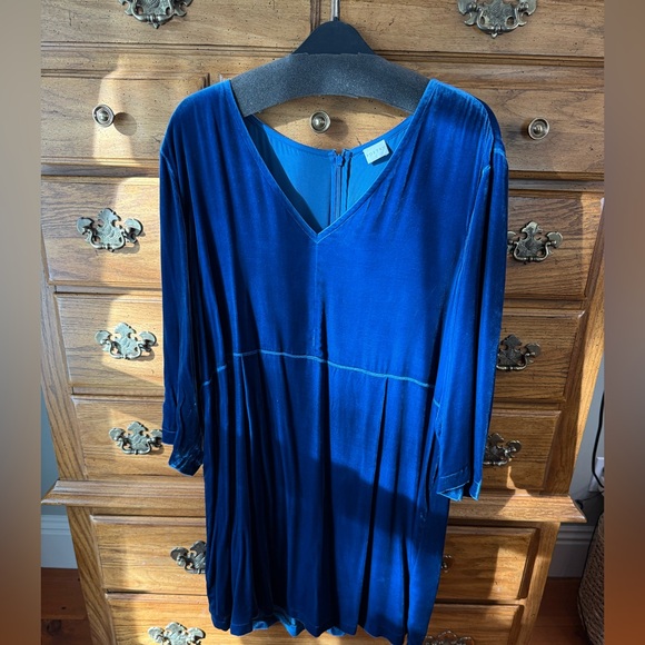 Poetry Blue Velvet Dress - Picture 1 of 4